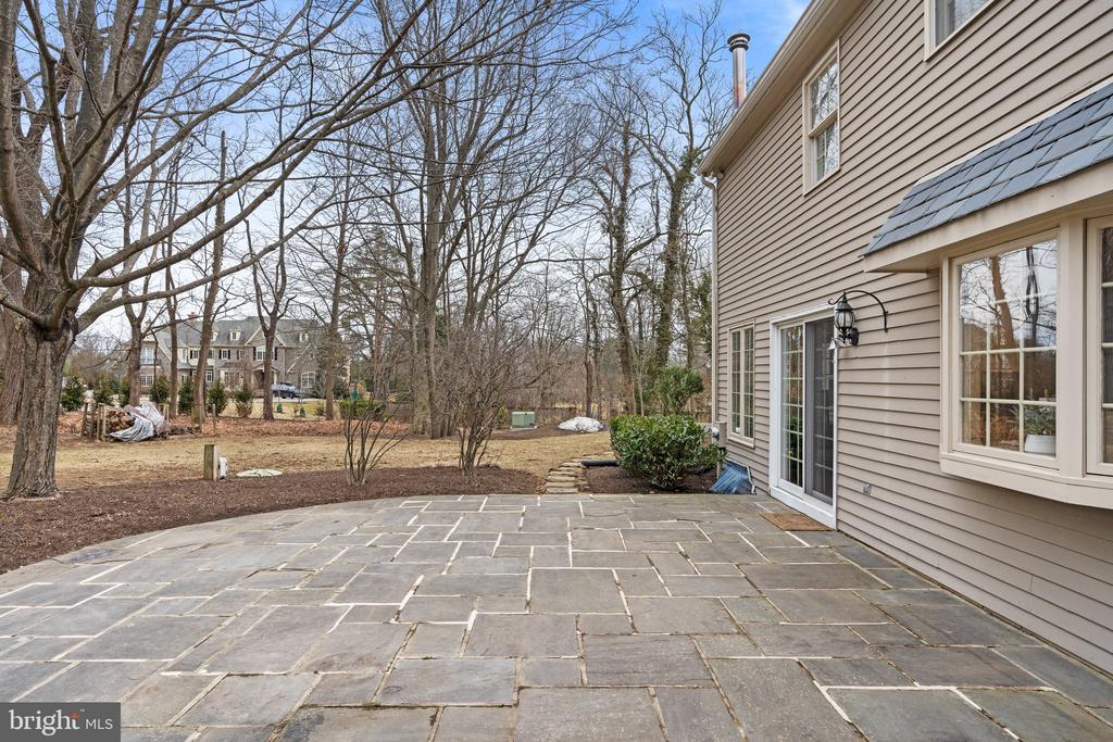1323 Gypsy Hill