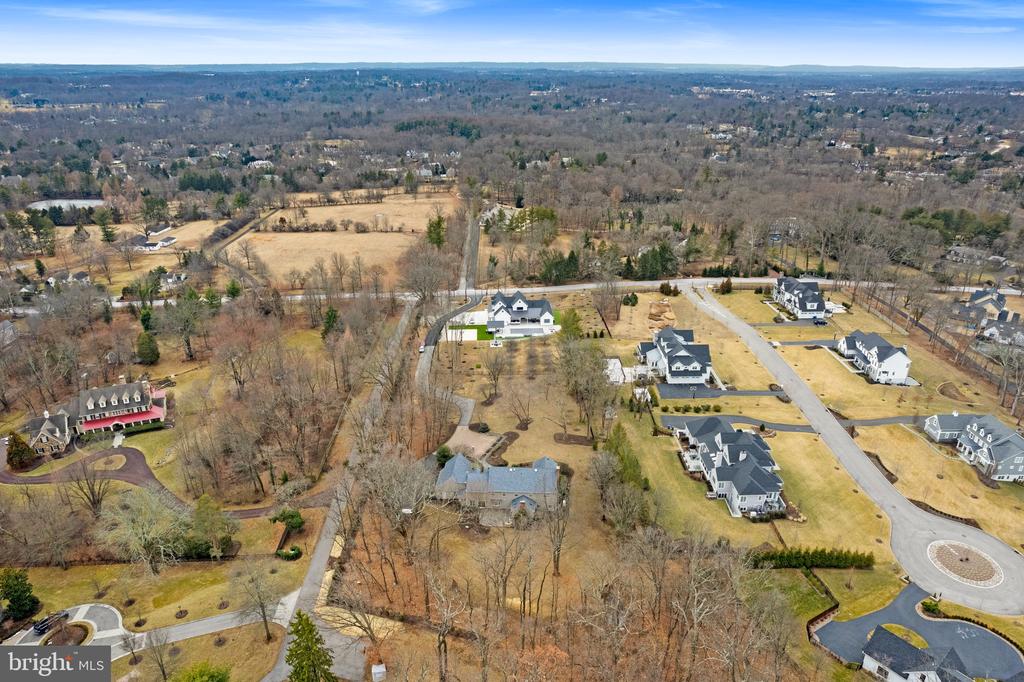 1323 Gypsy Hill