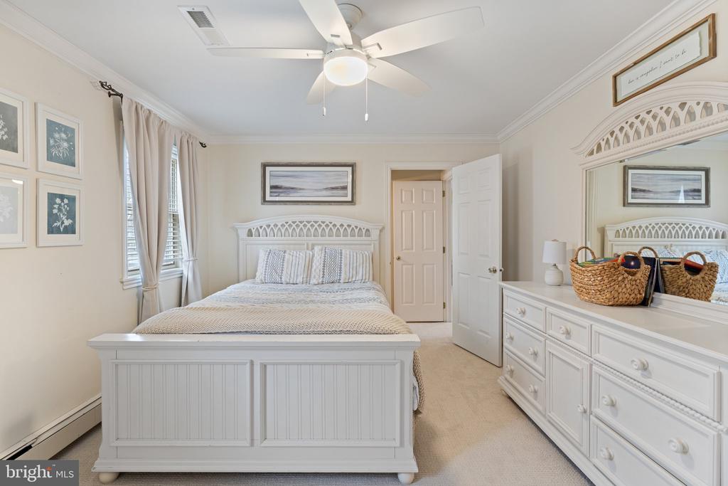 1323 Gypsy Hill