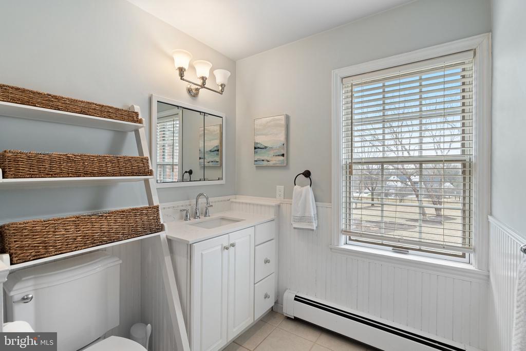 1323 Gypsy Hill