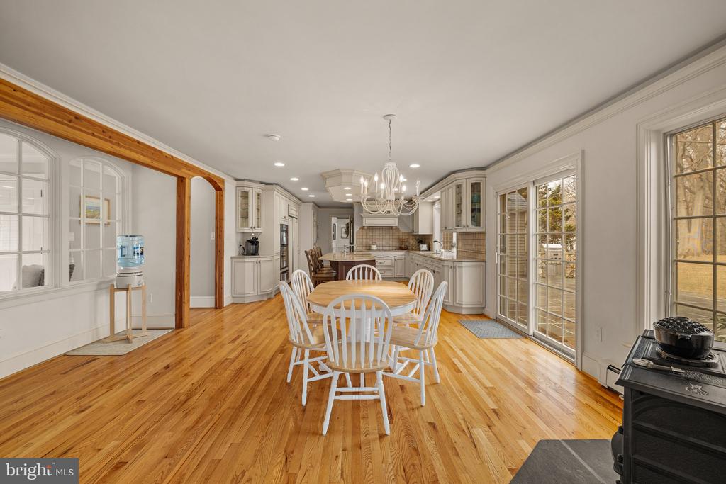 1323 Gypsy Hill