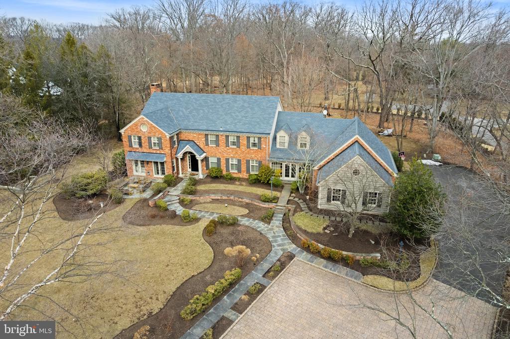 1323 Gypsy Hill