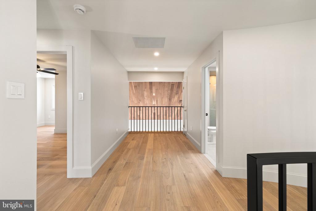 1555 Beechnut Cir