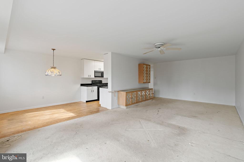 1650 Oakwood Dr