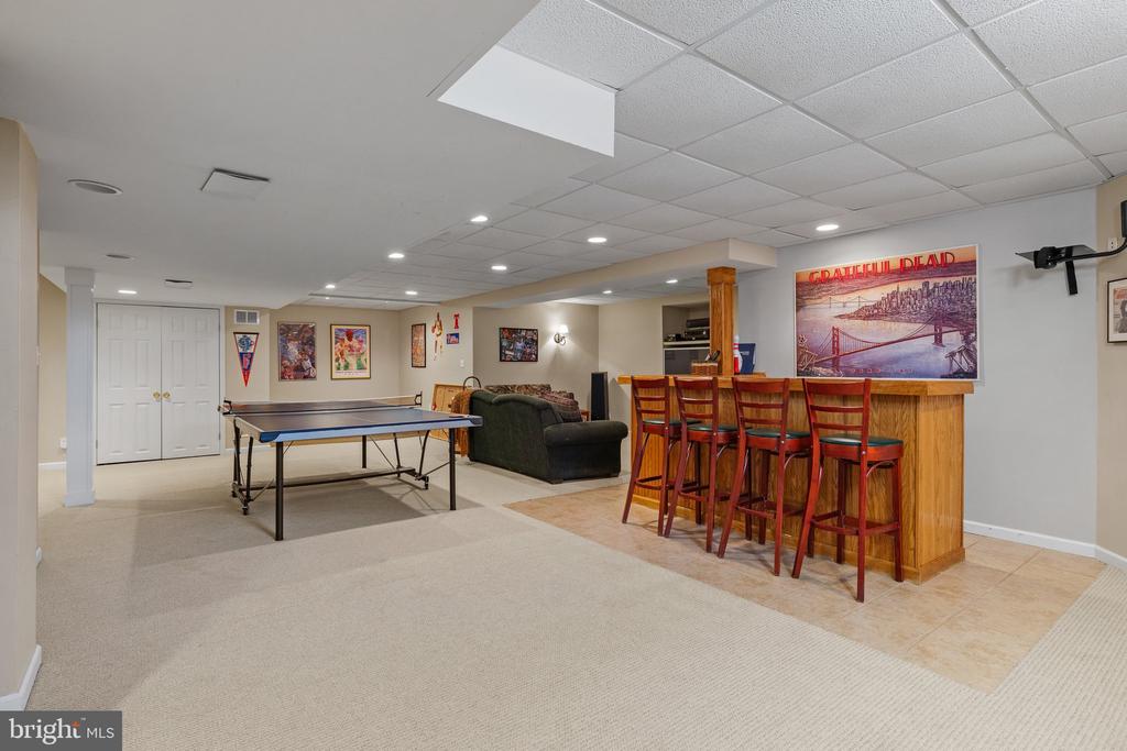 702 Broadmoor Dr
