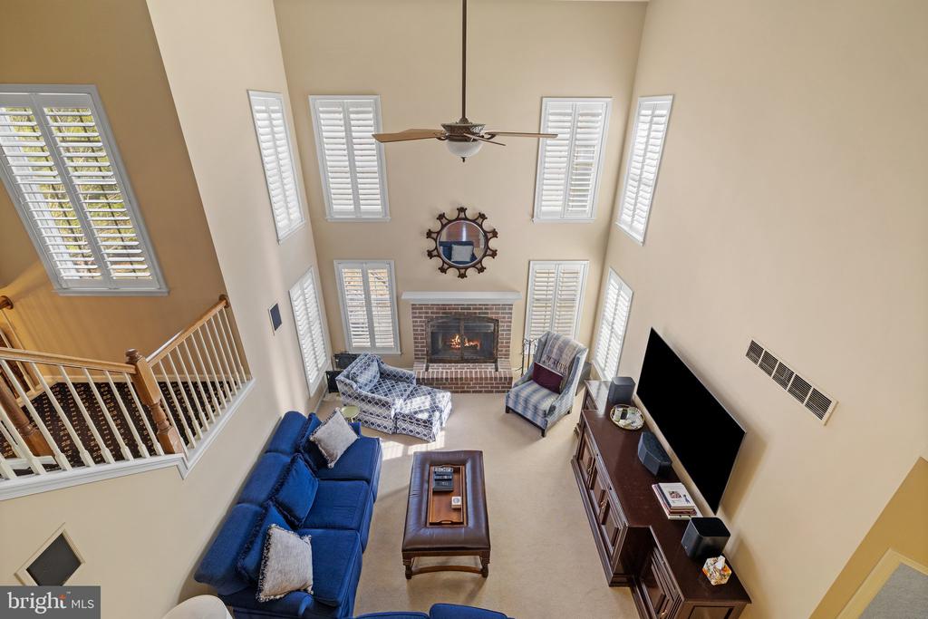702 Broadmoor Dr