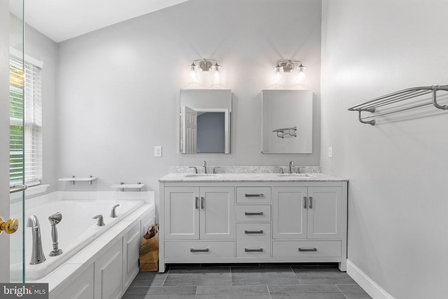 117 Shoal Creek Dr