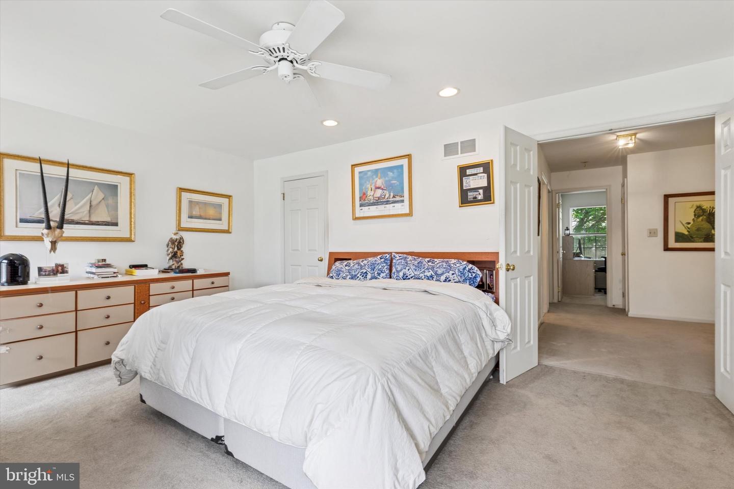 148 Canterbury Ln
