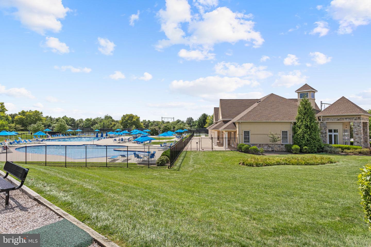 234 Winged Foot Dr