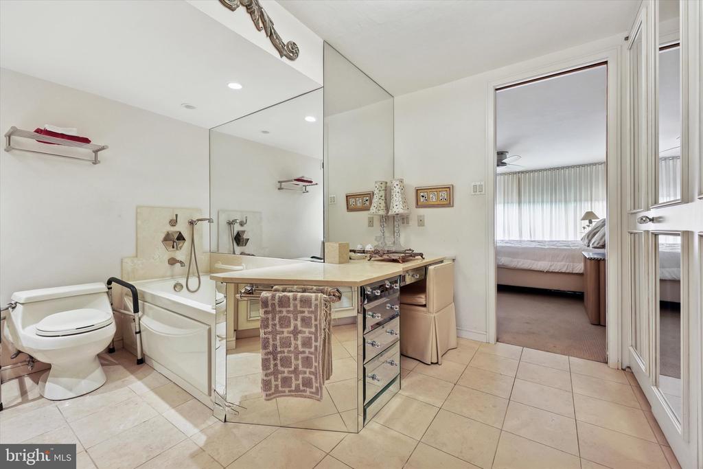 50 Belmont Ave #202