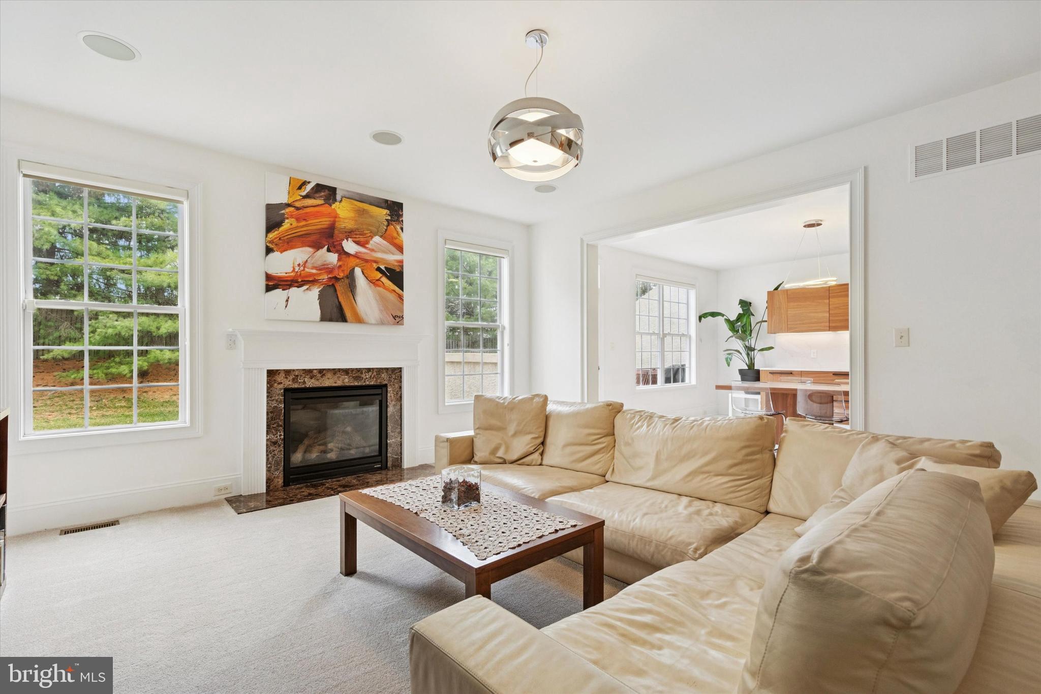 1913 WHITETAIL WAY