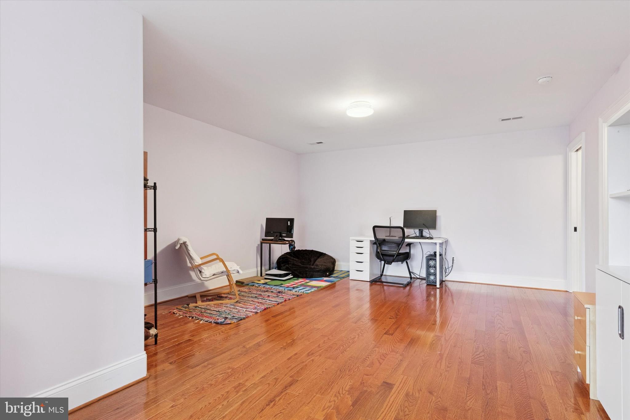 1913 WHITETAIL WAY