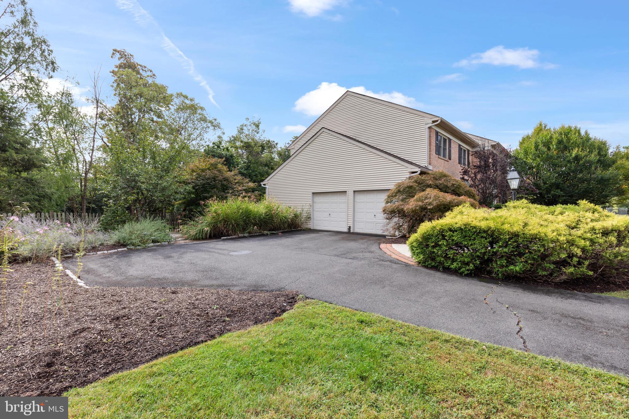 1309 E MEETINGHOUSE ROAD