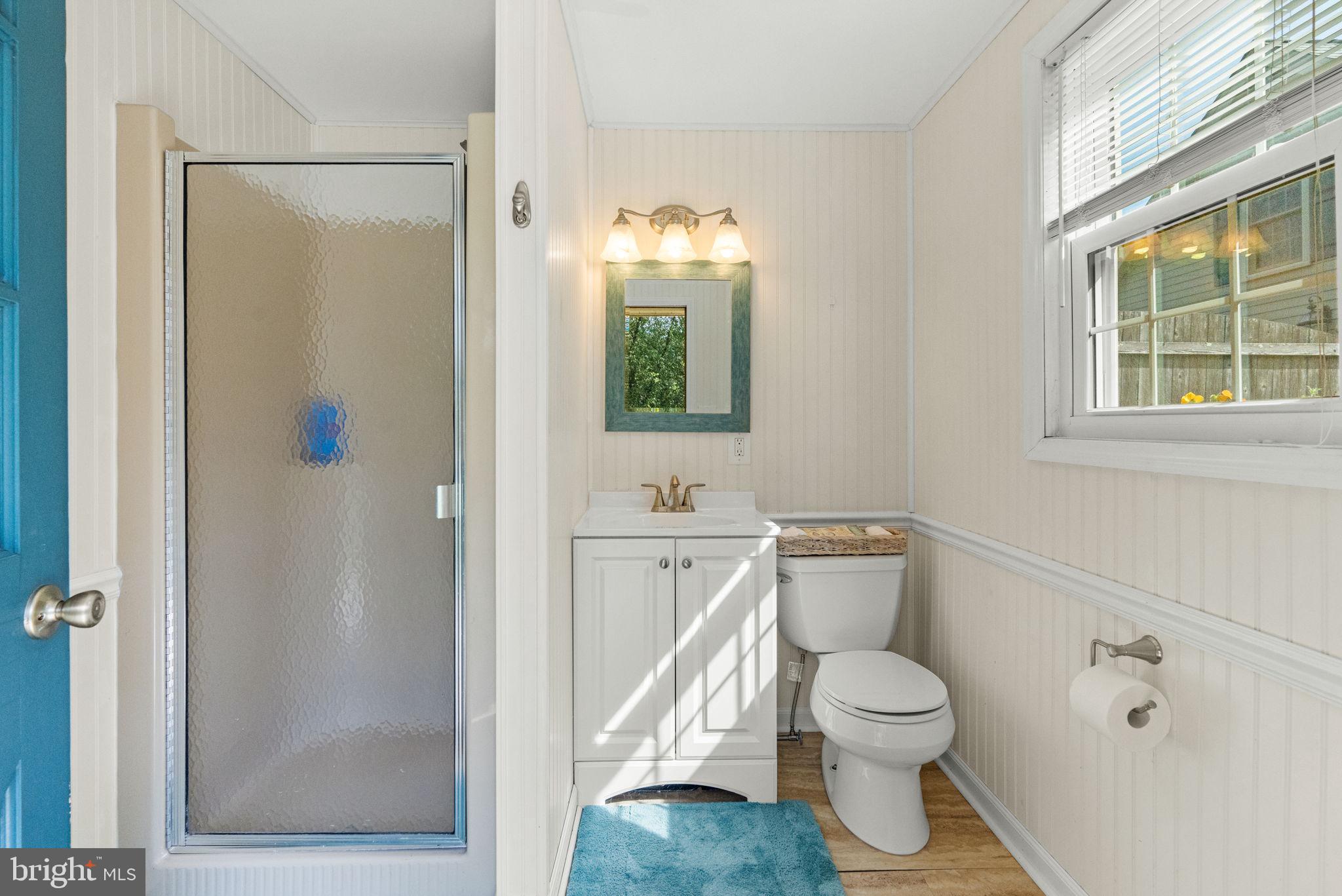 1504 SCHOOL HOUSE LANE