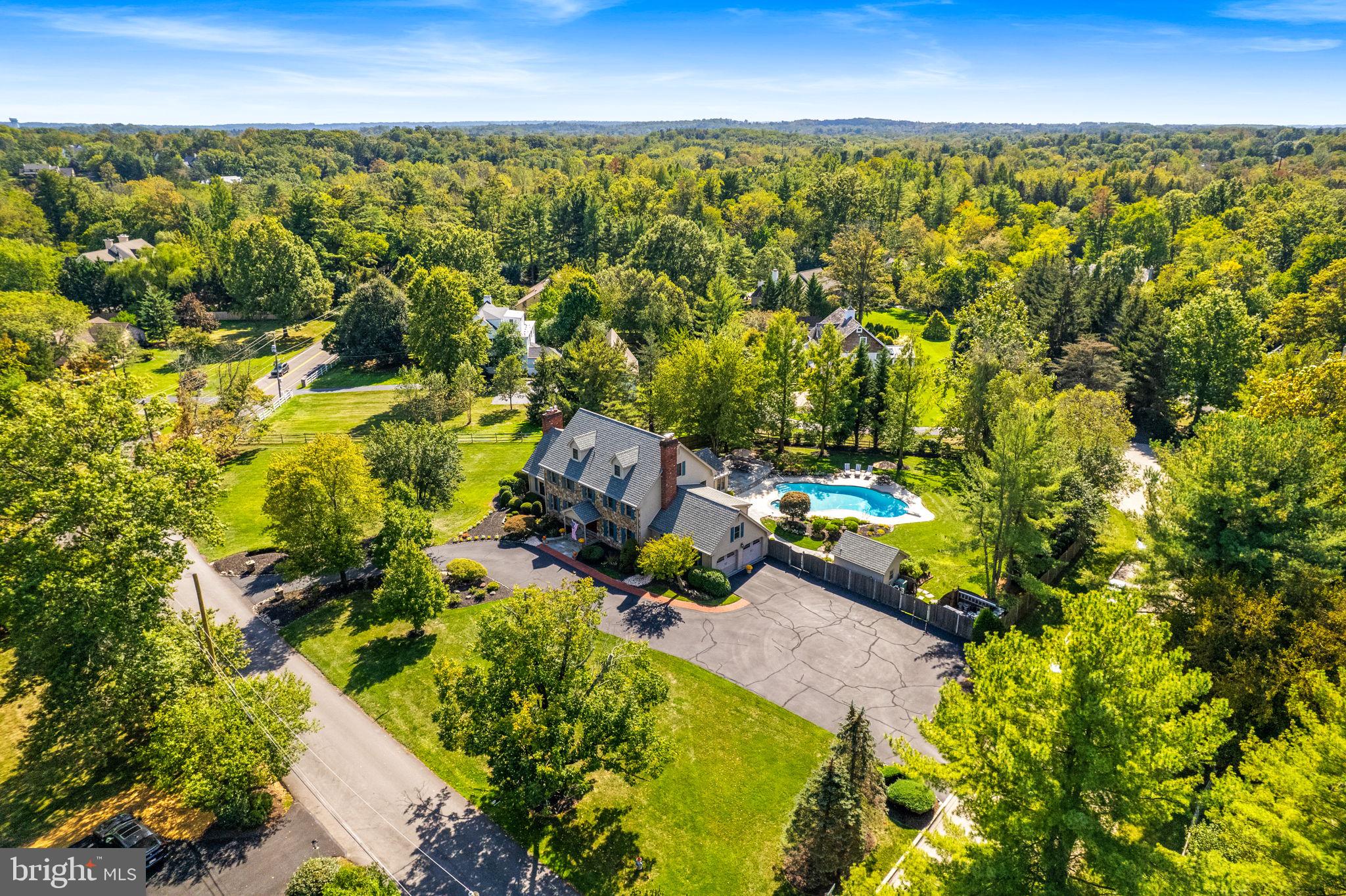 1504 SCHOOL HOUSE LANE