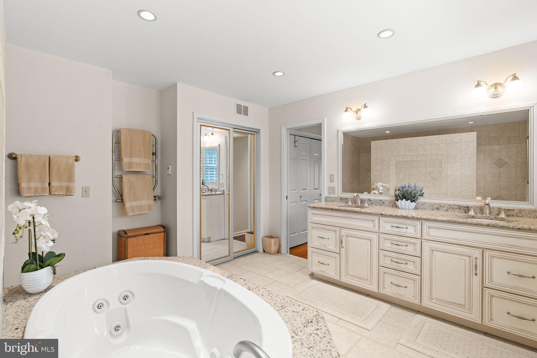 1504 SCHOOL HOUSE LANE