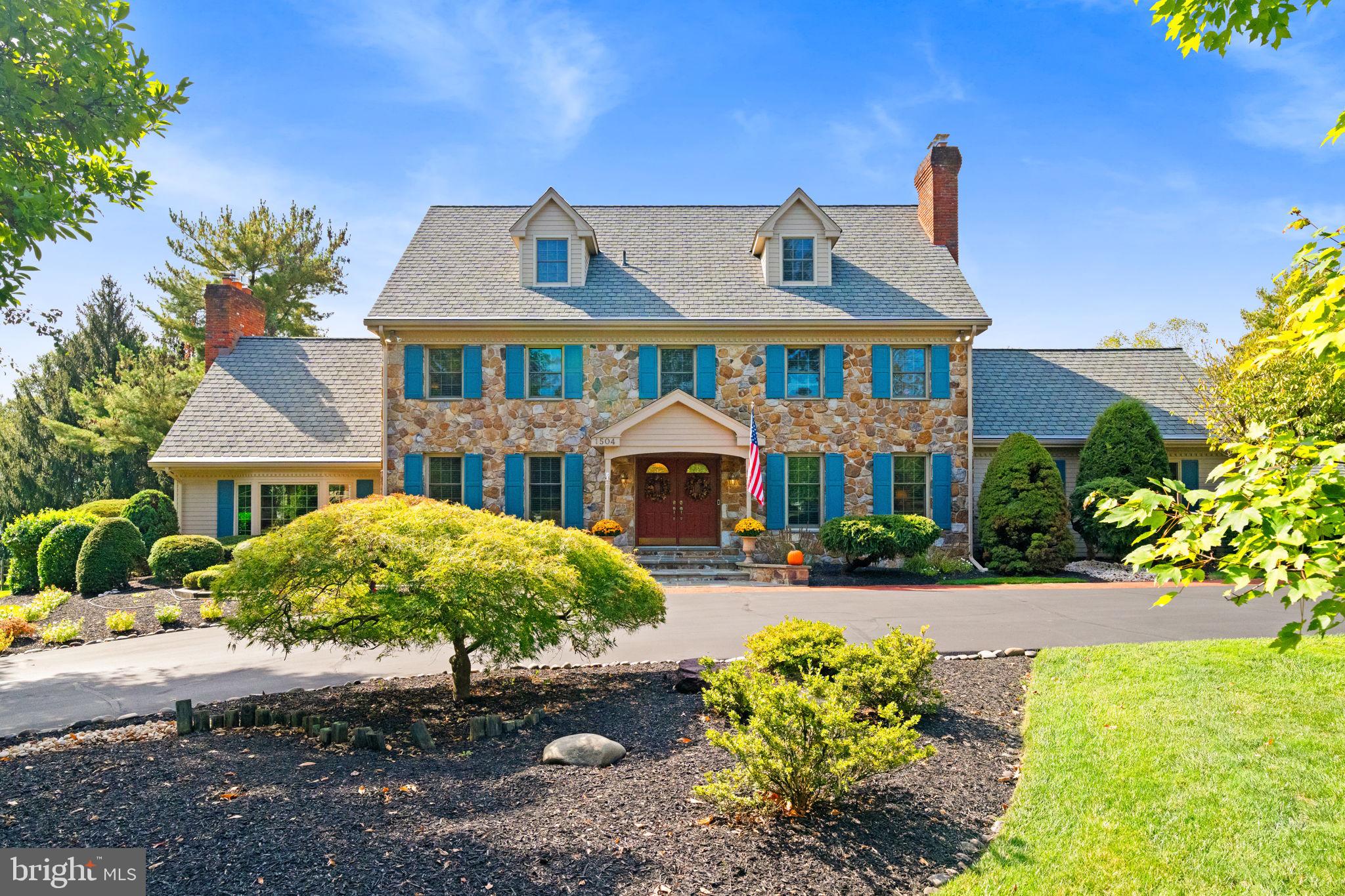 1504 SCHOOL HOUSE LANE