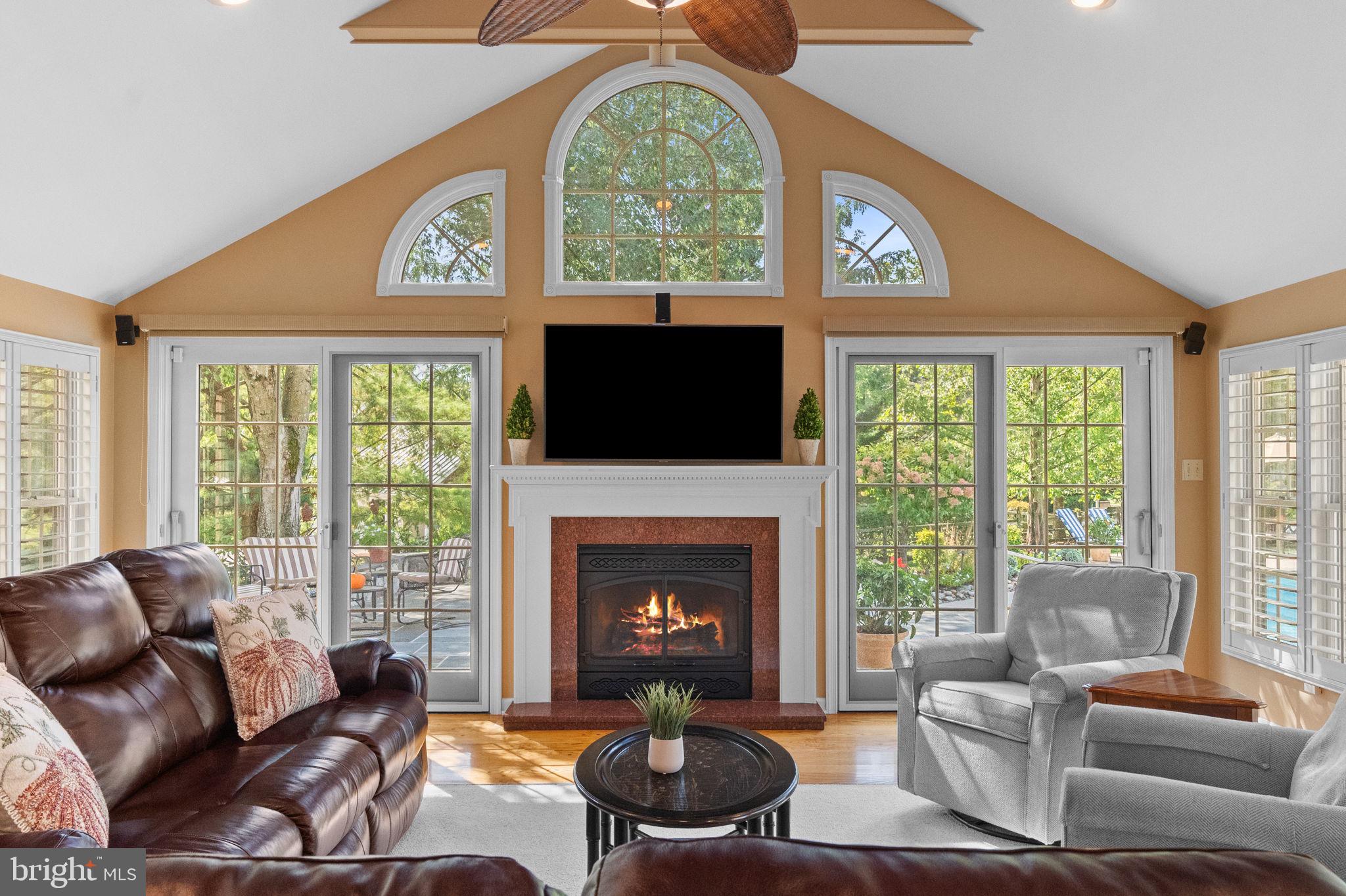 1504 SCHOOL HOUSE LANE