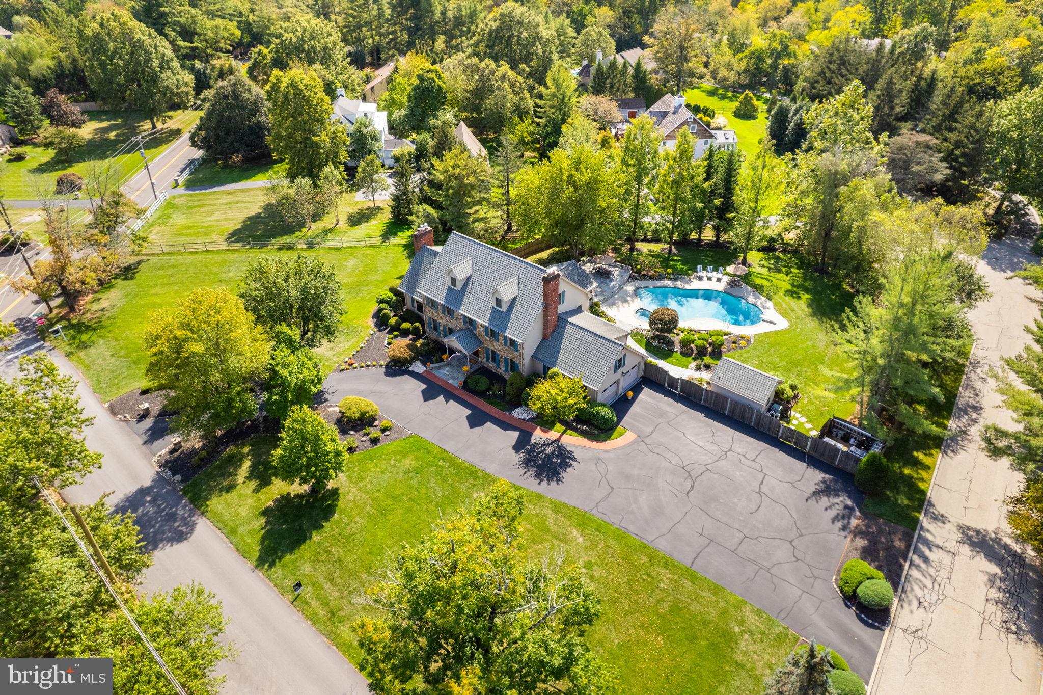 1504 SCHOOL HOUSE LANE