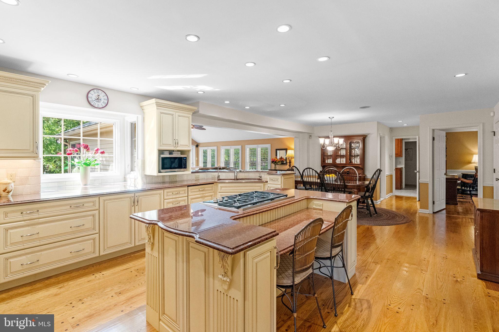 1504 SCHOOL HOUSE LANE