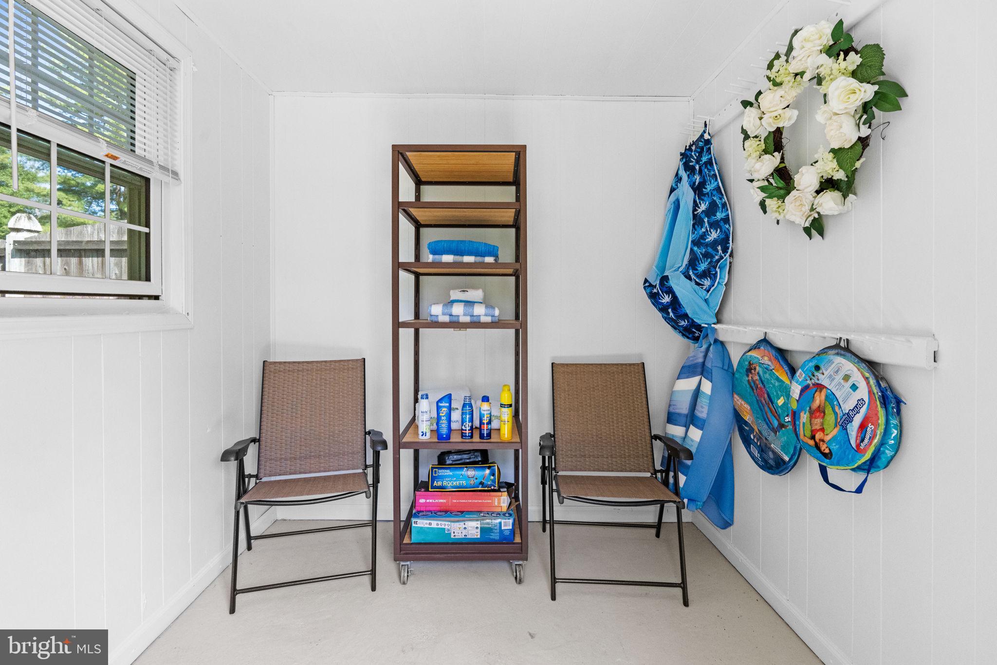 1504 SCHOOL HOUSE LANE