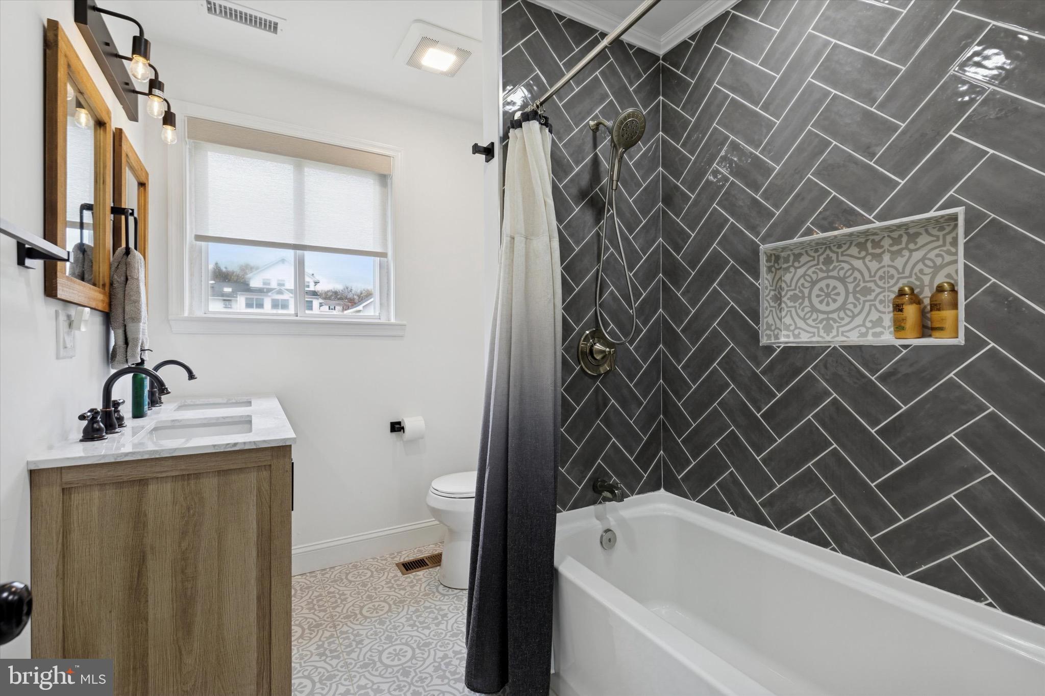 3023 EISENHOWER ROAD