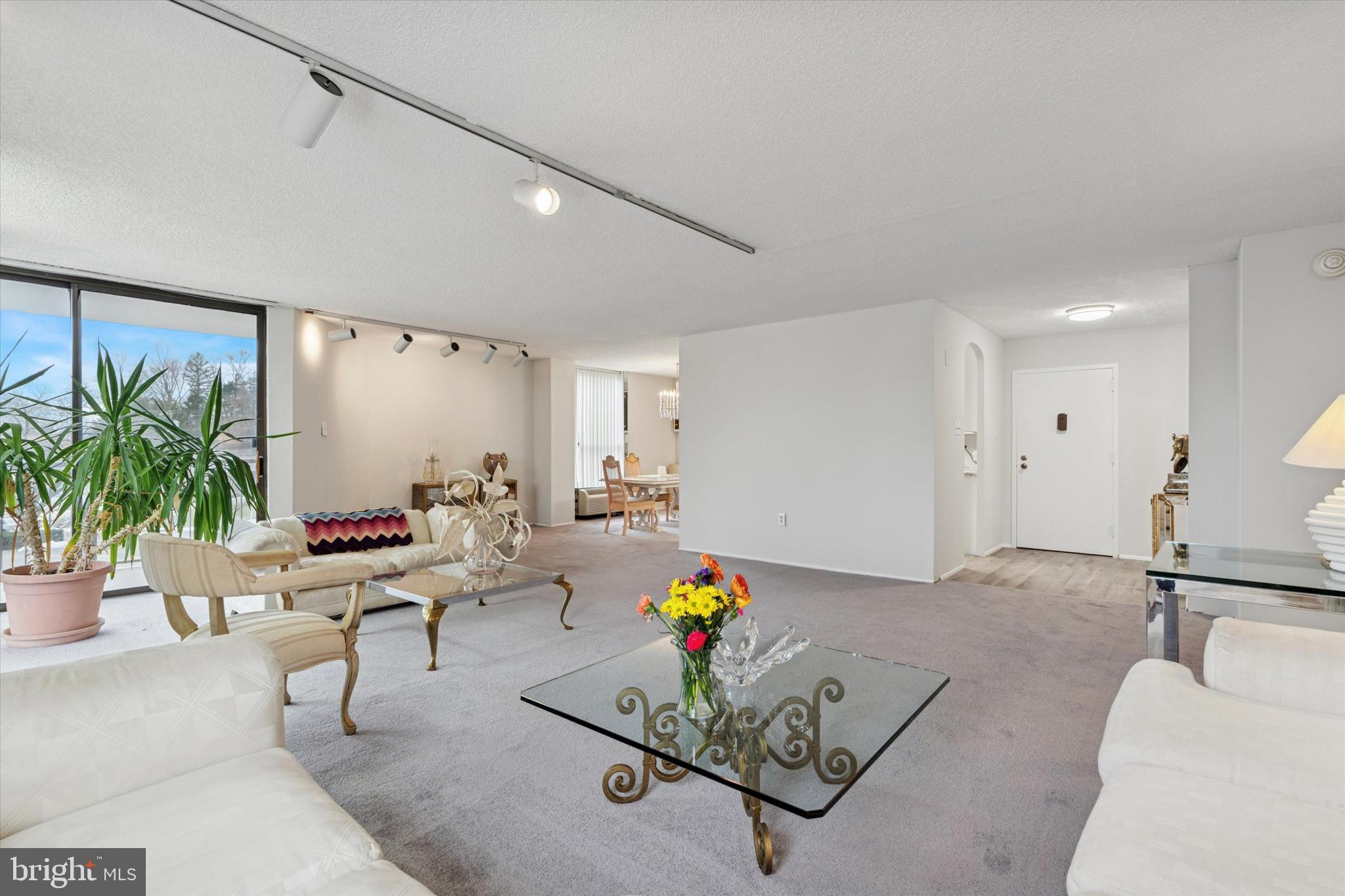 666 W GERMANTOWN PIKE 2101