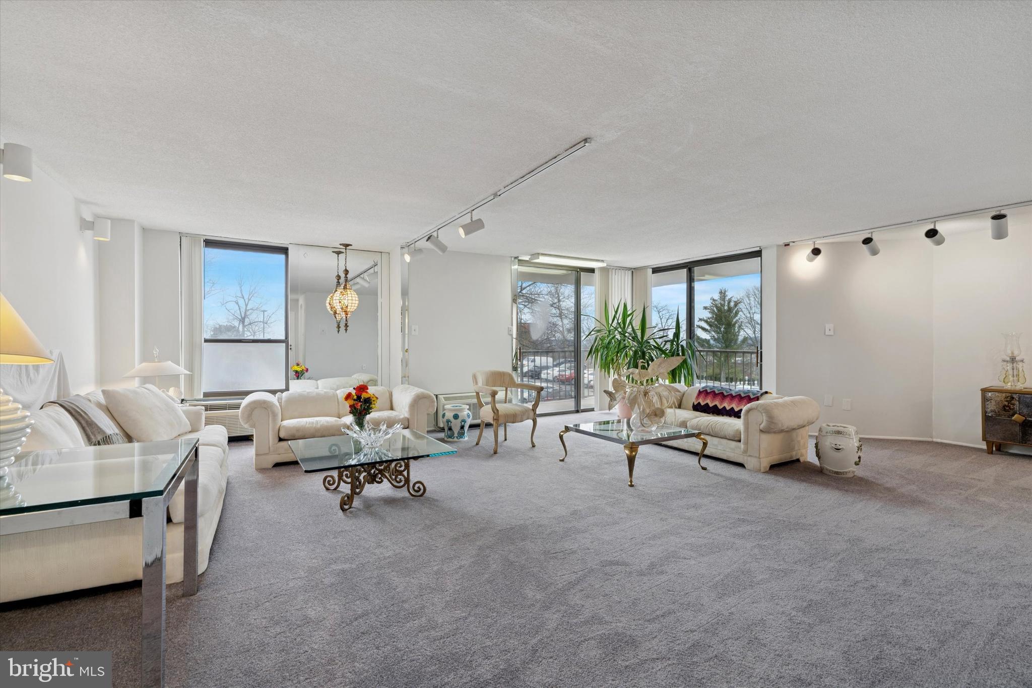 666 W GERMANTOWN PIKE 2101