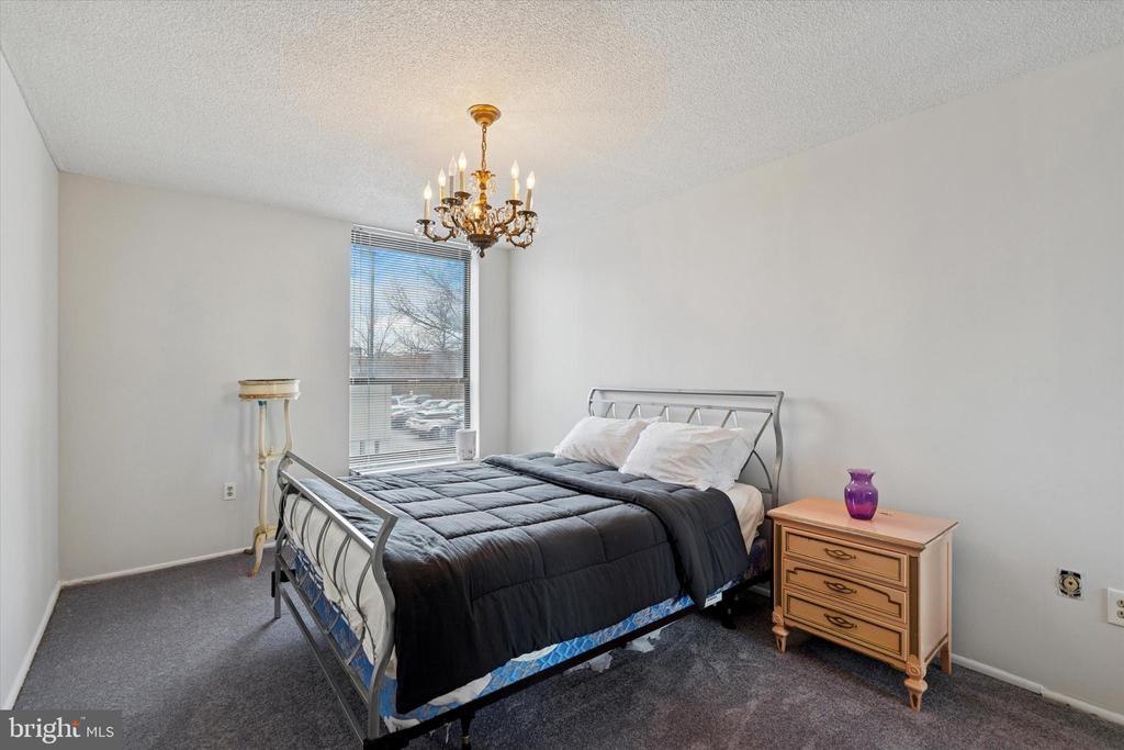 666 W GERMANTOWN PIKE 2101