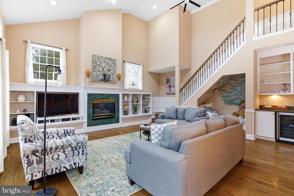 1510 ANNA MARIE CIRCLE