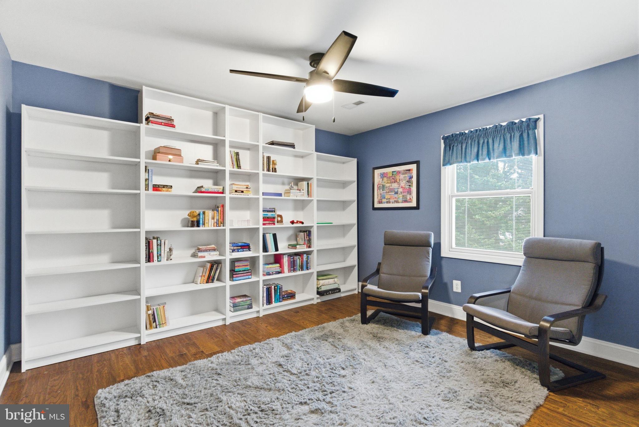 1510 ANNA MARIE CIRCLE