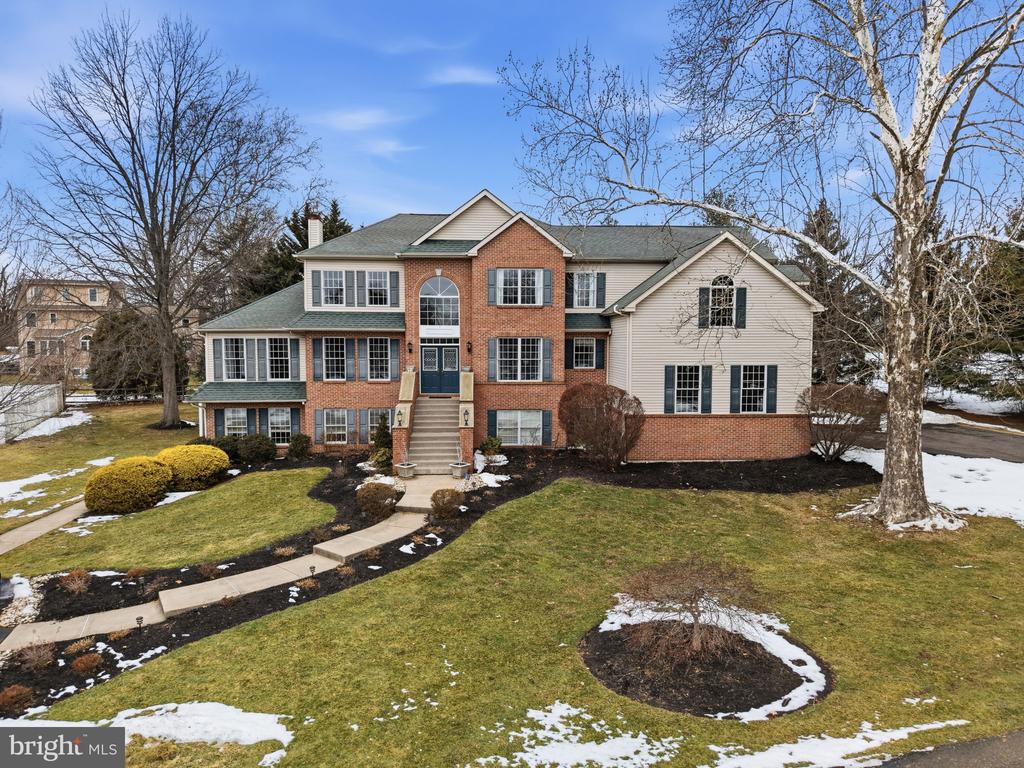 1510 ANNA MARIE CIRCLE