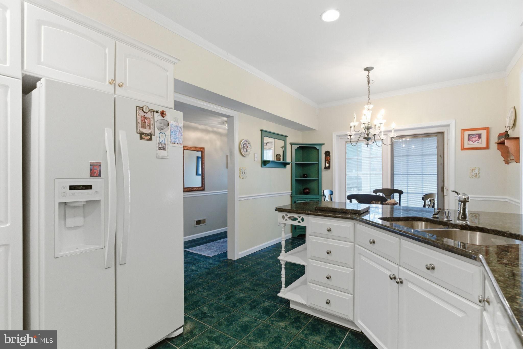 1510 ANNA MARIE CIRCLE