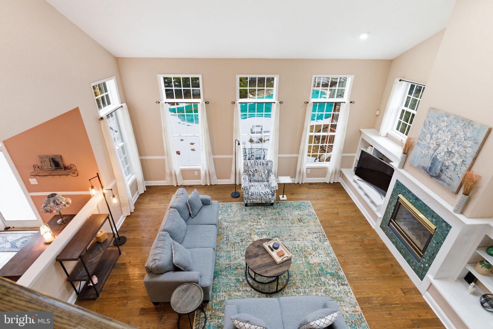 1510 ANNA MARIE CIRCLE