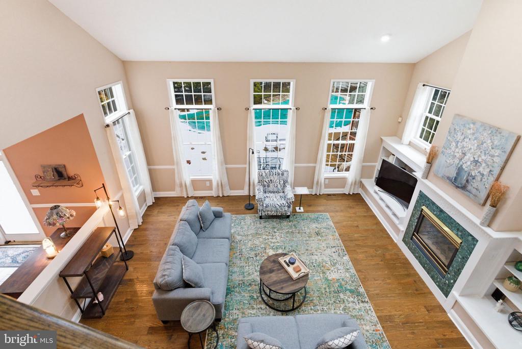 1510 ANNA MARIE CIRCLE