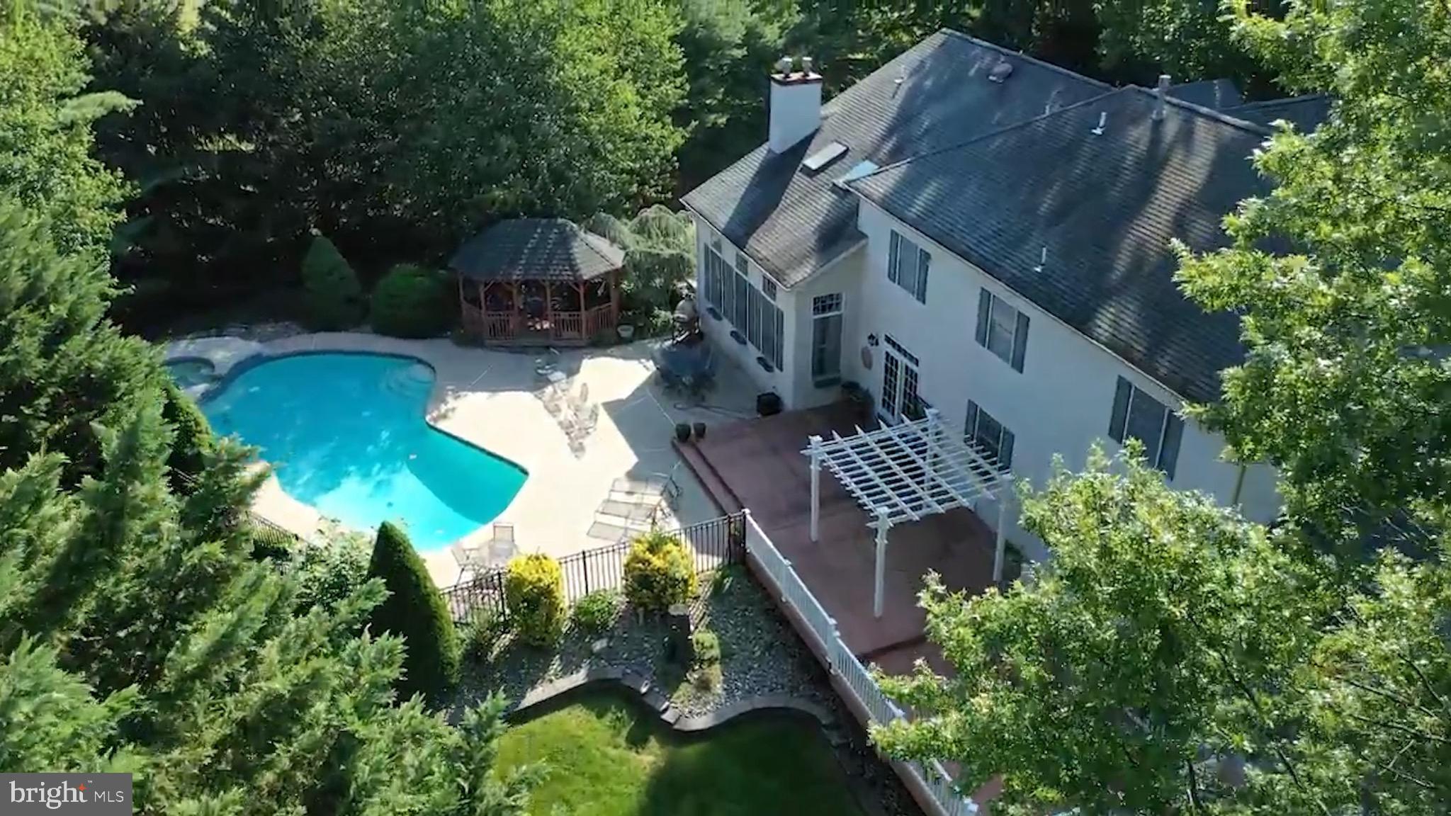 1510 ANNA MARIE CIRCLE