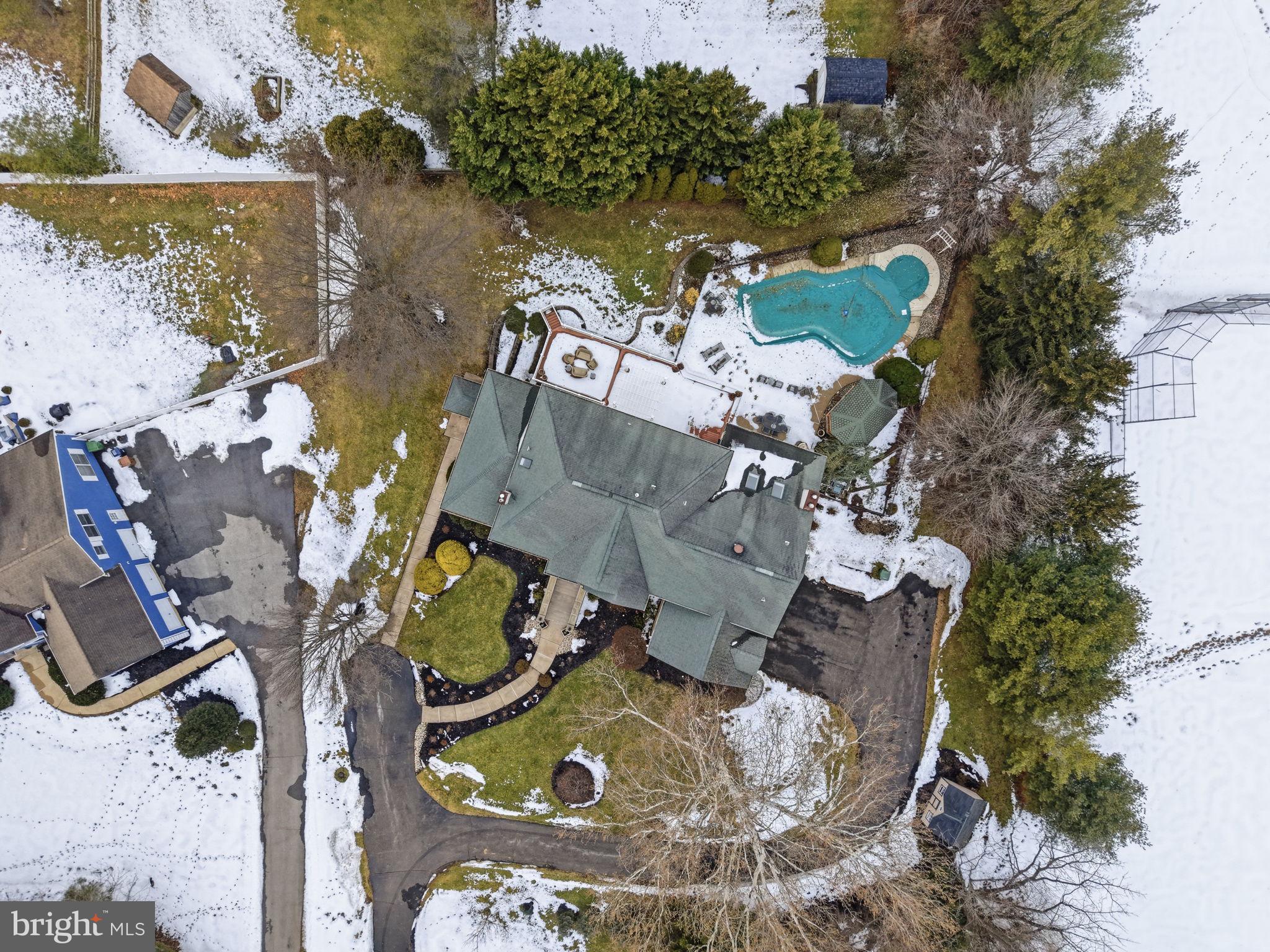 1510 ANNA MARIE CIRCLE