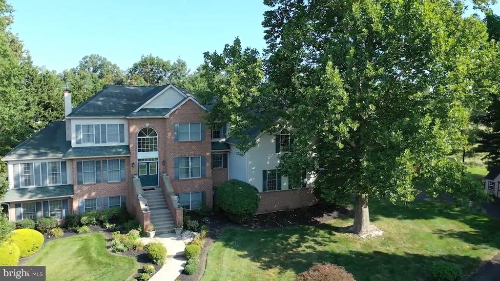 1510 ANNA MARIE CIRCLE