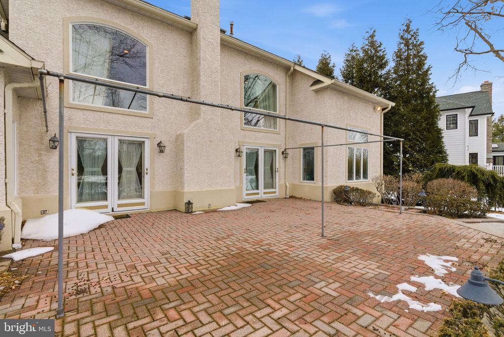 128 INVERNESS DRIVE