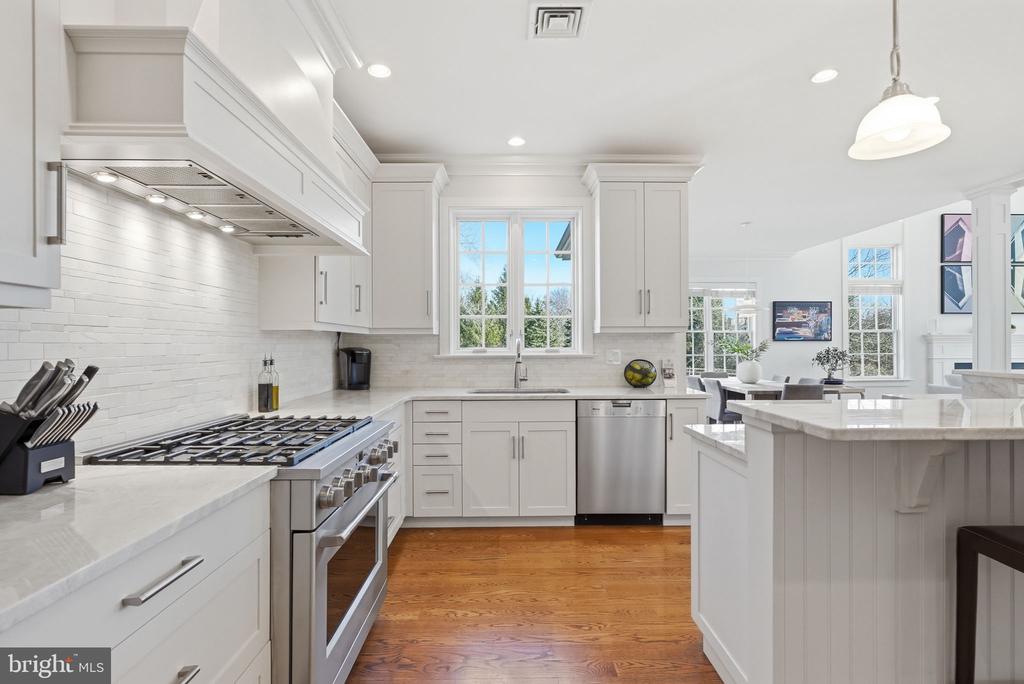 904 PLYMOUTH ROAD