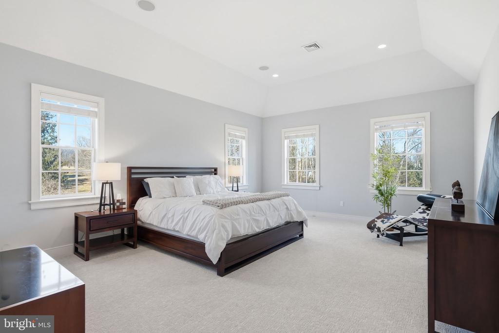 904 PLYMOUTH ROAD