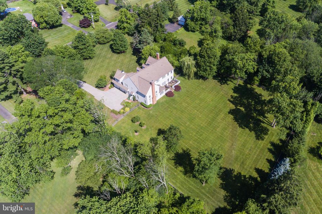 904 PLYMOUTH ROAD