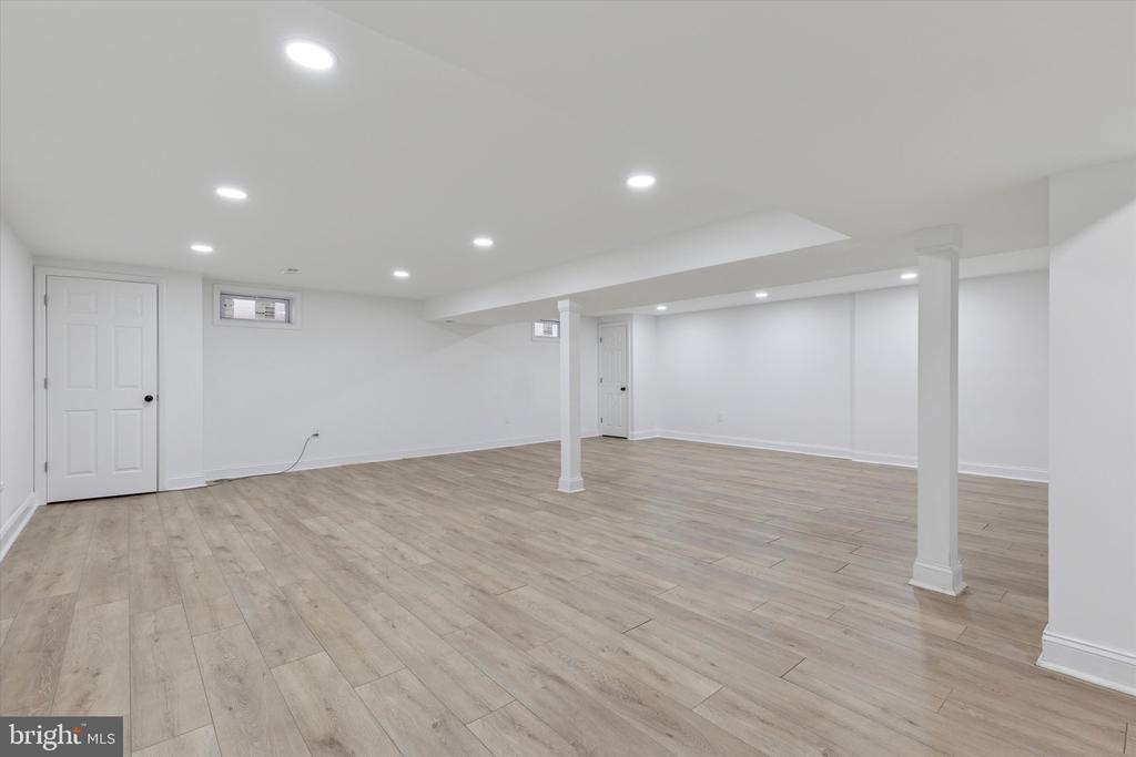 3023 EISENHOWER ROAD