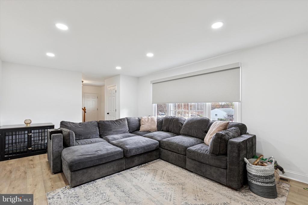 3023 EISENHOWER ROAD