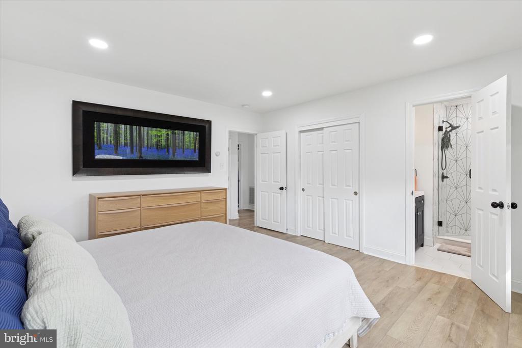3023 EISENHOWER ROAD