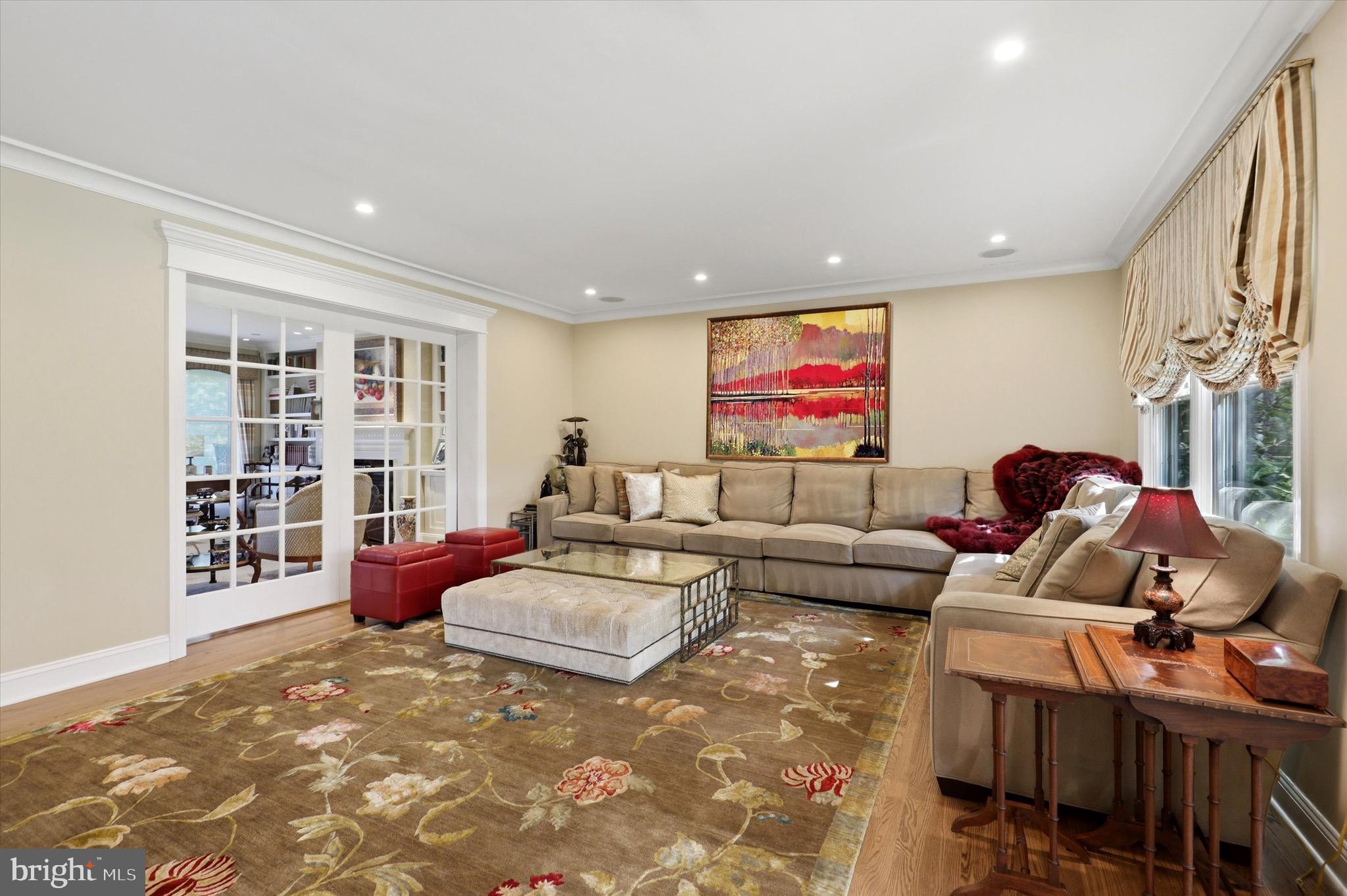 75 RIDINGS WAY