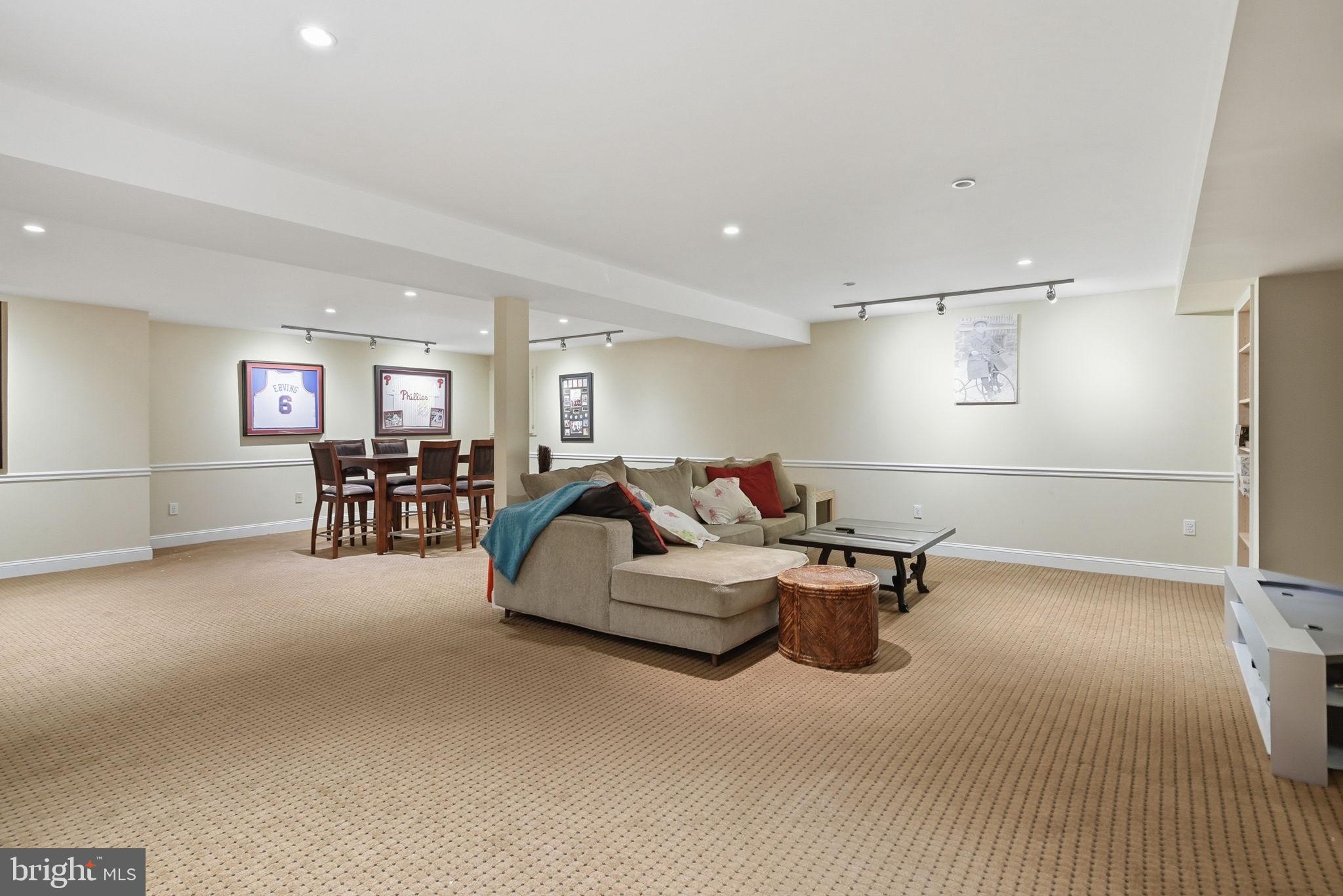75 RIDINGS WAY