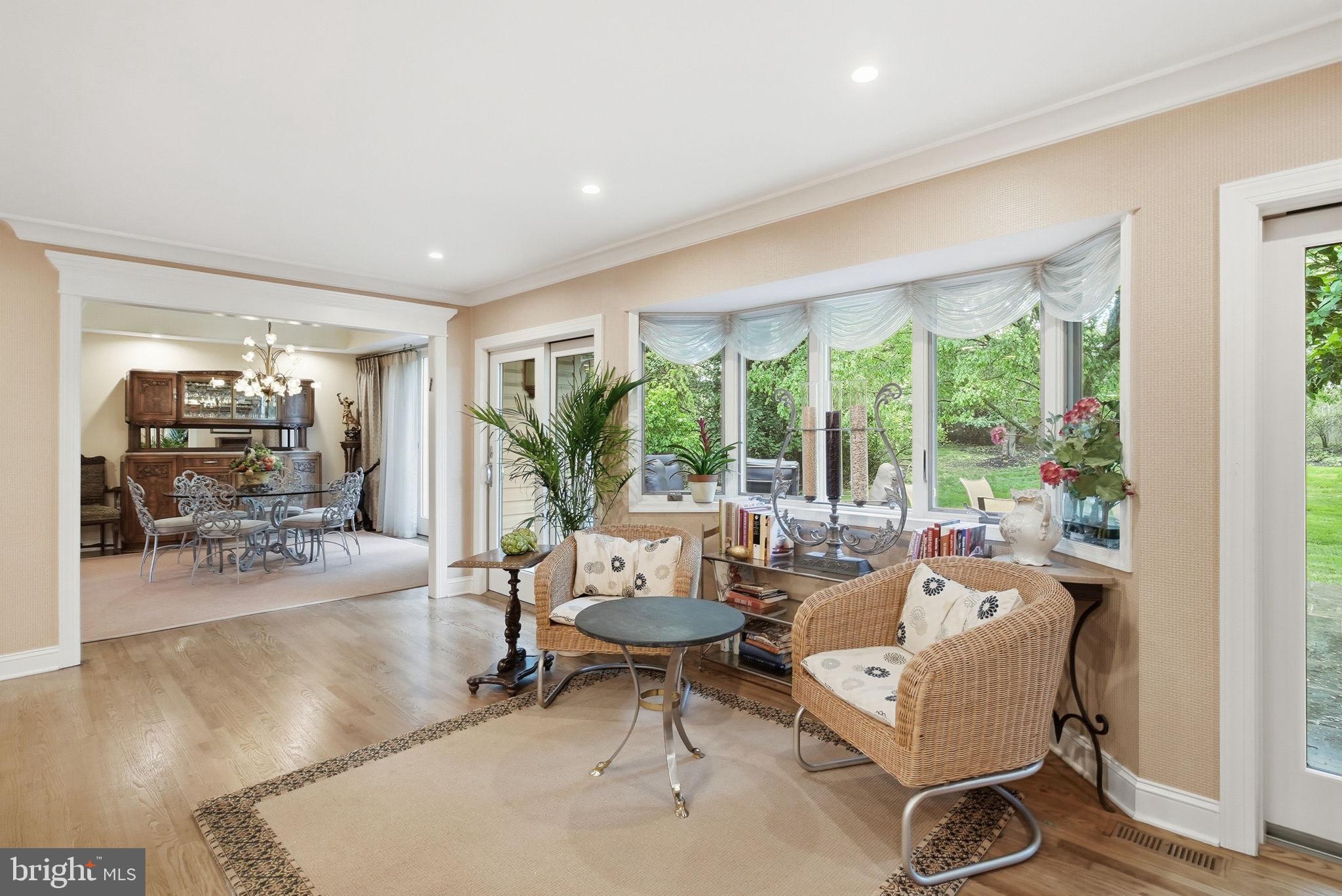 75 RIDINGS WAY