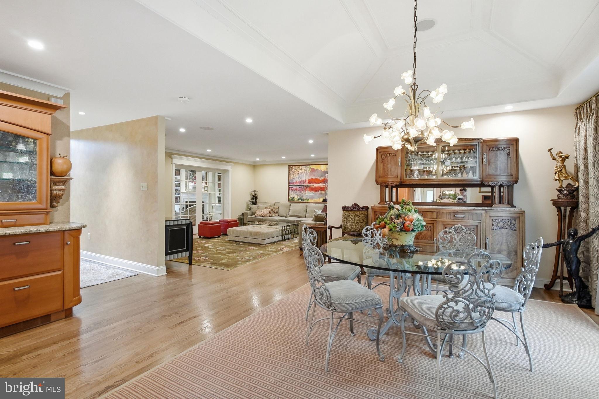 75 RIDINGS WAY