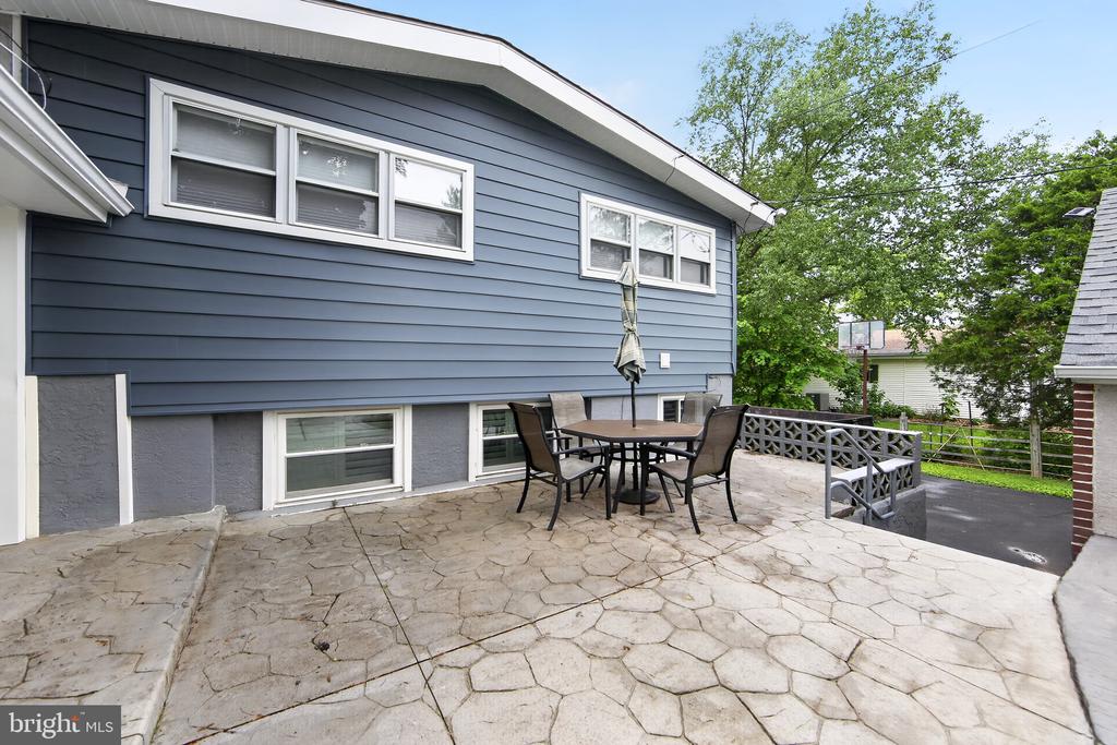 1649 Muhlenburg Dr, -3618, United States